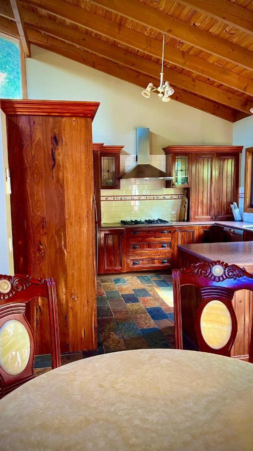 Melbourne Topview Villa In Dandenong Ranges Near Skyhigh Kalorama Εξωτερικό φωτογραφία